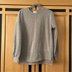 Universal Thread Crewneck